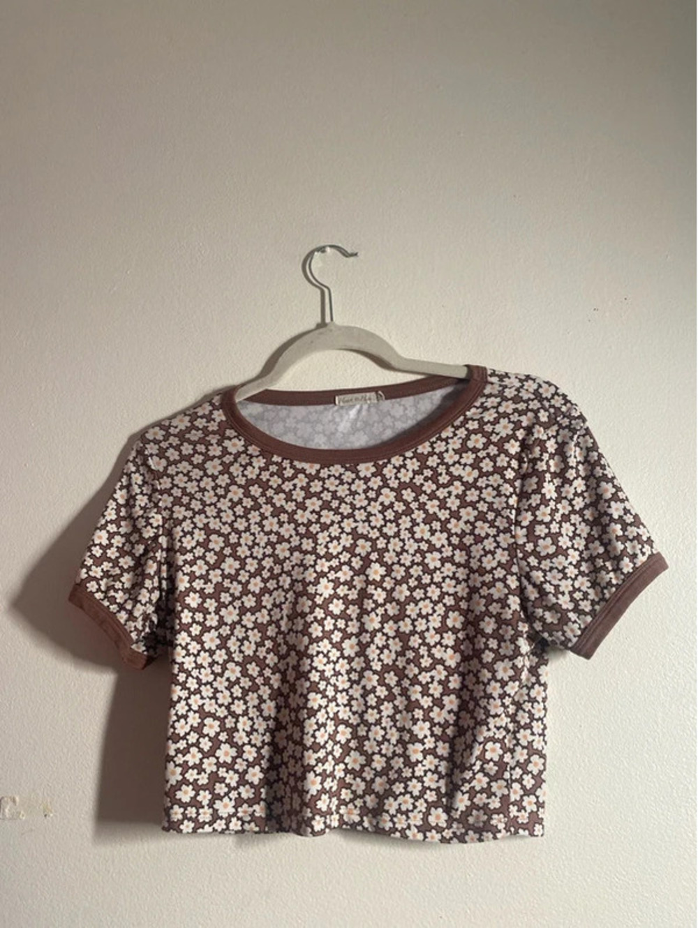 Heart Hips cropped shirt - size medium